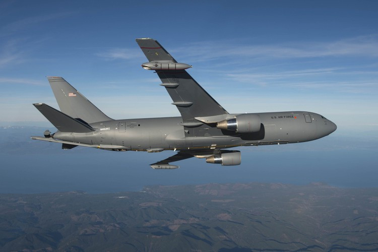"KC-46A giúp chúng tôi có thể mở rộng tầm hoạt động của mình. Chúng tôi cần nhiều KC-46A hơn bởi máy bay này sẽ giúp các máy bay chiến đấu và máy bay ném bom của chúng tôi để có thể tiếp cận khu vực xa xôi.