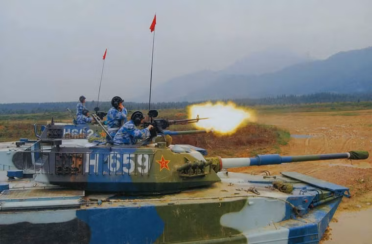 Xe tăng lội nước Type 63A là biến thể nâng cấp của mẫu Type 63 (sao chép công nghệ PT-76), được đưa vào sản xuất năm 1997 với khoảng 300 chiếc đã bàn giao cho Hải quân Trung Quốc. Type 63A có những cải tiến đáng kể về khung thân và nhất là hệ thống hỏa lực với tháp pháo lớn hơn, trang bị pháo chính rãnh xoắn 105mm có thể bắn được đạn APFSDS xuyên giáp thép dày 650mm.