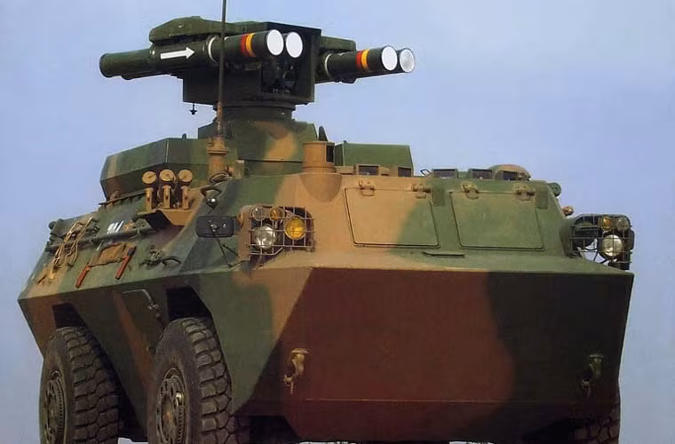 Tổ hợp tên lửa chống tăng tự hành HJ-9 được thiết kế trên khung gầm cơ sở xe thiết giáp 4x4 bánh WZ550 trang bị bệ phóng lắp 4 tên lửa chống tăng AFT-9A đạt tầm bắn 5,5km, xuyên giáp dày 1.200mm với đầu nổ tandem, dẫn đường bằng radar sóng mm bán chủ động hoặc lái bám laser.