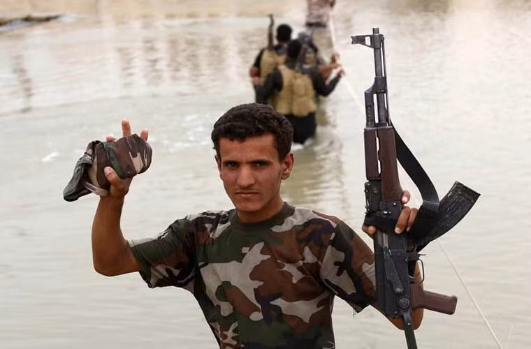 Sau thất bại nhục nhã ở Ramadi, Quân đội Iraq cùng dân quân người Kurd đang tổ chức chiến dịch lớn chiếm lại quyền kiểm soát tỉnh Anbar từ giữa tuần trước.