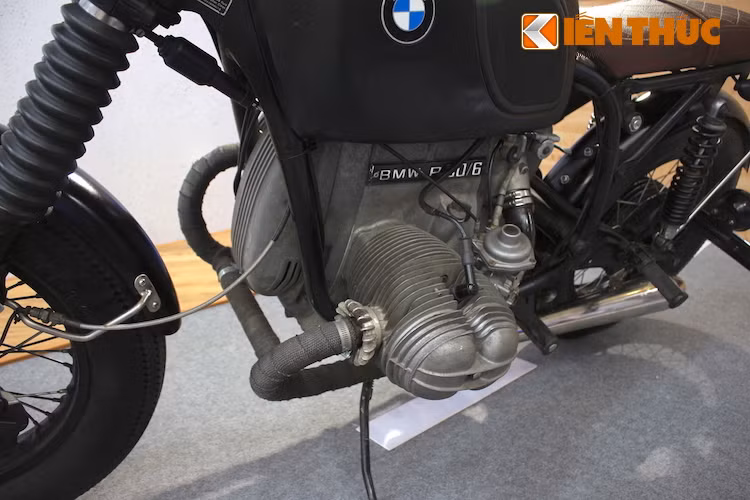 Với công suất tối đa 60 mã lực và mô-men xoắn cực đại 73 Nm, động cơ này không giúp chiếc xe hơn 40 tuổi có được tốc độ như những mẫu xe hiện đại. Tuy nhiên trong thập niên 70, sức mạnh của R90/6 đã khiến nó có thể "so găng" với những mẫu sportbike tại thời điểm đó.