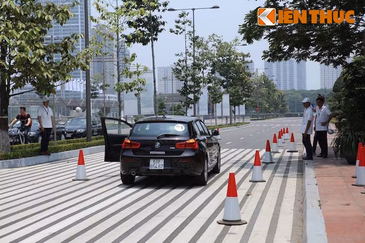 Đã có tổng cộng 500 lượt lái thử tất cả các dòng xe BMW/ MINI được tổ chức, trong đó có 200 khách hàng được trải nghiệm cùng chuyên gia từ tập đoàn BMW. Ngay sau khi thăm quan triển lãm, nhiều khách hàng đã nhanh chóng quyết định mua xe khi đã có tổng cộng 126 xe được đặt mua trong suốt thời gian diễn ra BMW World.