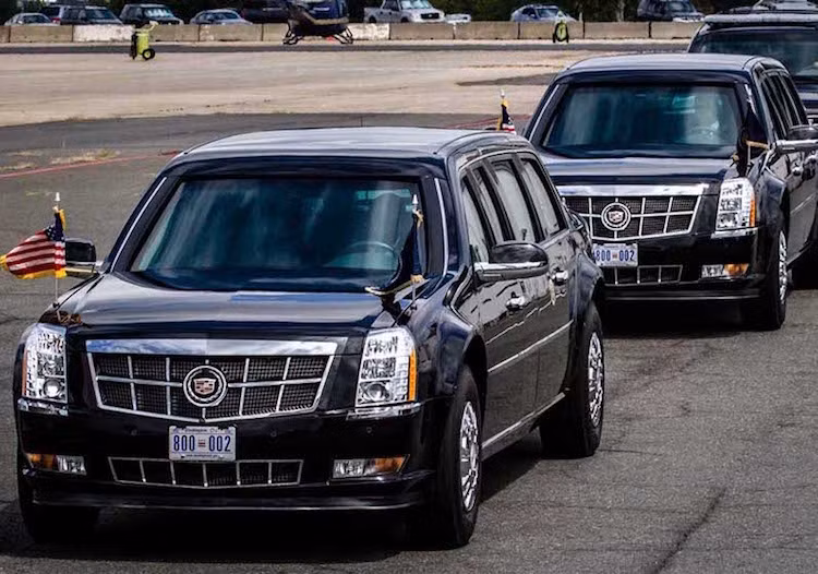 Mỗi chiếc Cadillac One có giá lên tới 1,5 triệu USD, tuy nhiên Tổng thống có tới 12 chiếc để sử dụng liên tục. Khi không được sử dụng, chúng sẽ được cất trong gara ngầm tại trụ sở chính của Cơ quan mật vụ Hoa Kỳ, nằm trong sự giám sát chặt chẽ 24/24h. Cơ quan mật vụ Hoa Kỳ cũng là tổ chức chịu trách nhiệm thiết kế ra chiếc xe.