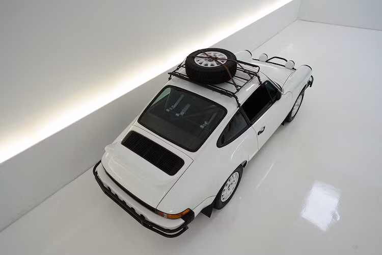 Hệ động lực của xe với động cơ 6 xi-lanh nằm ngang nạp khí tự nhiên và hệ dẫn động cầu sau vẫn được giữ nguyên, nhưng được độ thêm một số món như phanh tay thủy lực, hệ thống xả thể thao và cổ hút của SSi...