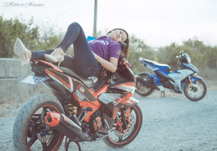 Trong phân khúc xe côn tay phân khối nhỏ hiện nay tại Việt Nam, Yamaha Exciter 150 đang chiếm thế "thượng phong", mặc dù danh hiệu này có thể bị lung lay trong thời gian tới bởi Honda Winner 150.