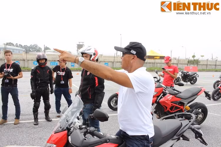 Một điểm khác so với các chương trình Ducati Riding Experience của năm ngoái đó là các bài tập của DRE 2016 sẽ được chia thành hai cấp độ Cơ bản (Intro) và Nâng cao (Precision).