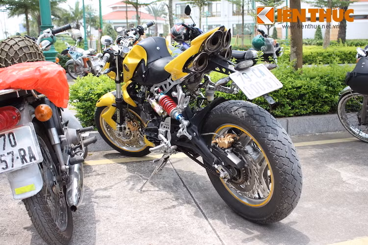 Sau 4 năm kể từ ngày hoàn thành, chiếc 67 độ streetfighter này vẫn rất bền bỉ và đồng hành cùng chủ xe qua nhiều chuyến hành trình với CLB Honda 67 Cam Ranh.