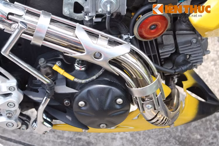 Khối động cơ nguyên bản của chiếc xe Honda 67 có dung tích nhỏ đã được nâng lên 110 cc bằng bộ hơi được lấy từ Honda Wave để có thể "tải" bộ lốp lớn và dàn vỏ nặng hơn.