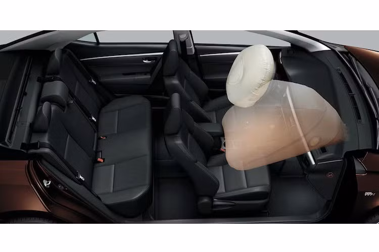 Các hệ thống an toàn chủ động và bị động của xe bao gồm 2 túi khí, khung xe GOA trợ lực phanh, thống chống bó cứng phanh (ABS), hệ thống phân phối lực phanh điện tử (EBD) và hệ thống hỗ trợ phanh khẩn cấp (BA). Riêng bản 2.0 còn có thêm hệ thống cân bằng điện tử (VSC), hệ thống kiểm soát lực kéo (TRC) Cảm biến góc và cảm biến lùi. Hệ thống mã hóa khóa động cơ cũng đã được trang bị trên hai phiên bản 1.8G CVT và 1.8 MT.