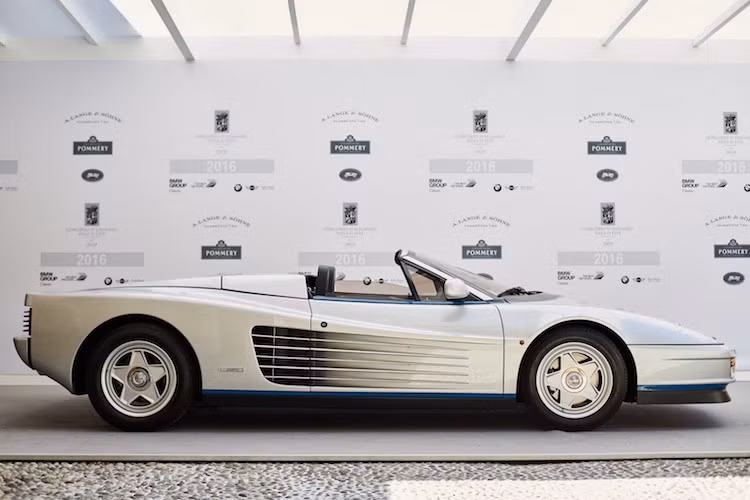 Xa hơn một chút là những mẫu xe có "tuổi đời" trẻ hơn ở hạng mục “Driven by excess – Cars of the Studio 54 era, 1975 – 1986” nổi bật với lối thiết kế dần góc cạnh hơn, thay thế cho những đường cong mềm mại của những mẫu xe thời kỳ trước.