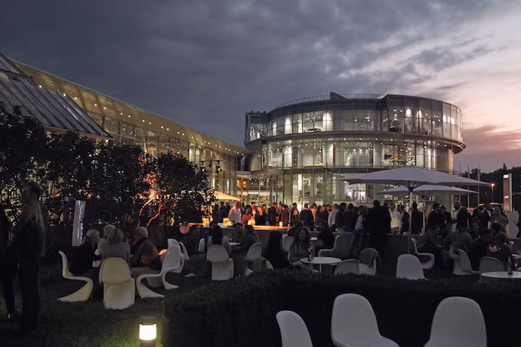 Lễ ra mắt chính thức của Audi A5 thế hệ mới sẽ được chính thức tổ chức từ ngày 25/5 và kéo dài trong 6 ngày tại trụ sở chính của hãng ở Ingolstadt, Đức.