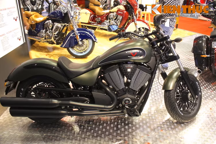 Với thiết kế đầy "cơ bắp" cùng mầu sơn đen mờ, Gunner gợi cho người ngắm nhìn một cảm giác cực "ngầu" và khỏe khoắn theo đúng chất Mỹ.