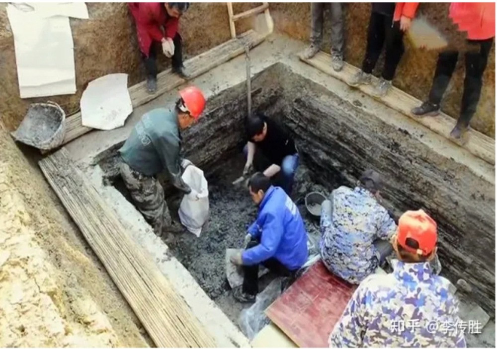 Qua kiểm tra, các chuyên gia phát hiện khoảng 400 mộ cổ thuộc nhiều giai đoạn lịch sử khác nhau như thời Chiến Quốc, thời Đường, thời Tống... Ảnh: Sohu.