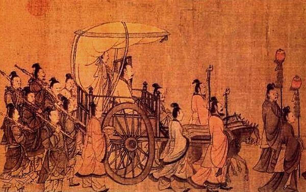 Ngoài cá khô, các nhà khảo cổ còn tìm thấy nhiều hiện vật khác như ung tên, gươm, áo giáp… Điều này khiến họ suy đoán chủ nhân ngôi mộ của một vị tướng của nhà Chu. Ảnh: Ảnh: pinterest.