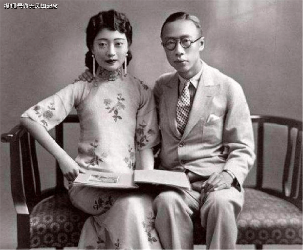  Hoàng hậu cuối cùng của nhà Thanh là Uyển Dung (1906 - 1946). Bà là vợ của hoàng đế Phổ Nghi. Mặc dù là một mỹ nhân xinh đẹp, tài hoa nhưng hoàng hậu Uyển Dung lại có cuộc hôn nhân không hề hạnh phúc với vua Phổ Nghi cũng như trải qua nhiều biến động chính trị lớn của thời đại.