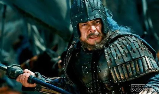 Ở Trung Quốc thời Tam quốc có vô số anh hùng hào kiệt để lại tiếng vang lớn. Trong số này, một mãnh tướng thời Tam quốc nổi tiếng được ví với hổ. Người đó chính là Mã Siêu.