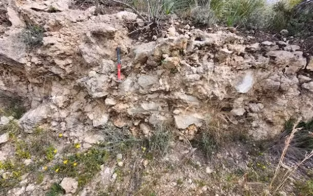 Theo nhóm nghiên cứu, vào khoảng 200 triệu năm trước, trong thời Mesozoic (Đại Trung Sinh), Địa Trung Hải là một phần của đại dương Tethys rộng lớn ngăn cách 2 siêu lục địa cổ là Gondwana và Laurasia. Ảnh: Paul Carling.