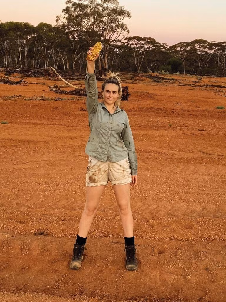 Trước đó, chia sẻ với truyền thông, cô Tyler cho rằng hoạt động tìm kiếm vàng đã "vượt qua thử thách của thời gian" và nhu cầu về vàng của Australia vẫn tiếp tục tăng. Ảnh: Instagram: Tyler_m_mahoney.