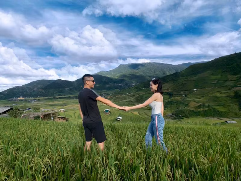 Cặp đôi yêu thích những chuyến du lịch khắp mọi miền đất nước.