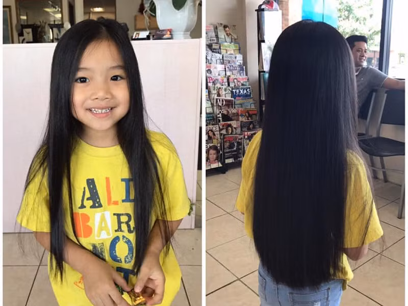 Cô nhóc cao lớn, phổng phao.