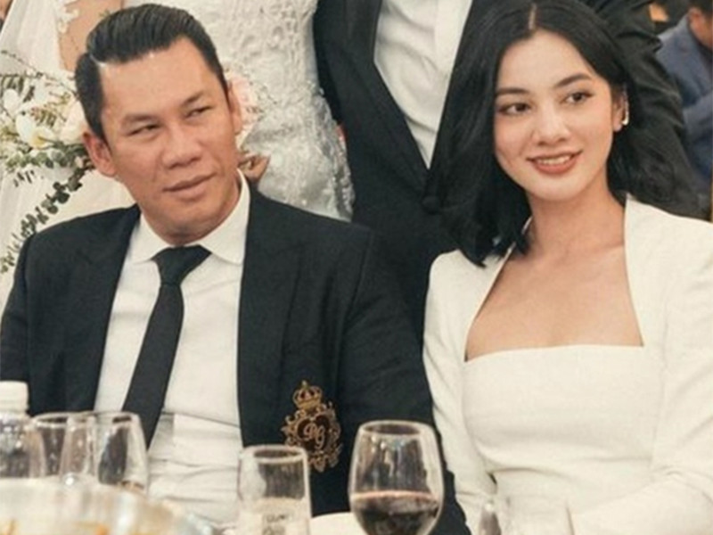 Cẩm Đan và Đức Huy bắt đầu trở thành tâm điểm của dư luận khi khoe ảnh sánh đôi bên nhau.