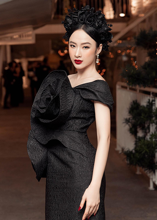 Khi lui về ở ẩn, Angela Phương Trinh thi thoảng vẫn tham gia một số sự kiện.