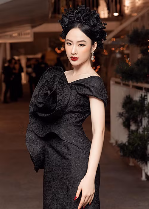 Khi lui về ở ẩn, Angela Phương Trinh thi thoảng vẫn tham gia một số sự kiện.