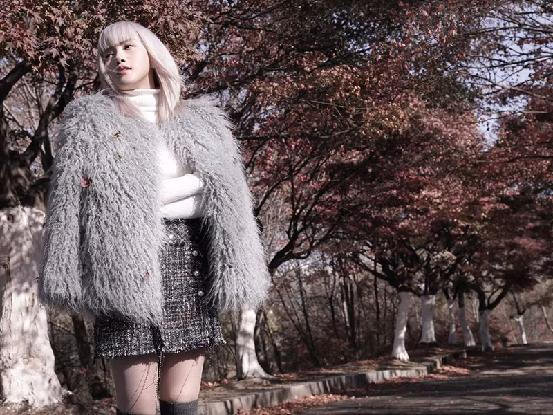 Bạn gái tin đồn của Sơn Tùng M-TP tung MV âm nhạc khá thưa thớt.