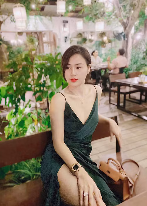 Nữ diễn viên gắn liền với hình ảnh gợi cảm ở đời thường.