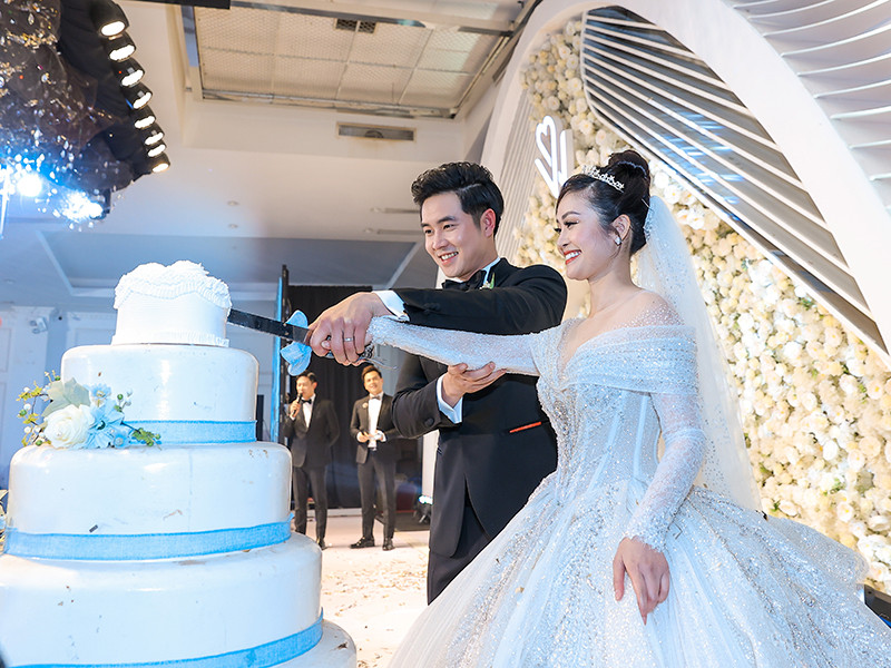 Thùy Linh và Đức Hiếu được khen xứng đôi vừa lứa.