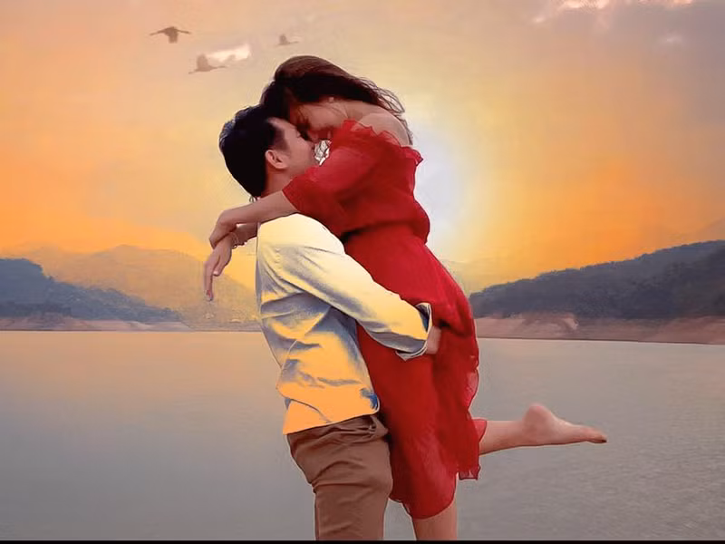 Hình ảnh tình bể bình bên nửa kia và tâm sự tình yêu của Vân Hugo phần nào cho thấy hạnh phúc viên mãn của nữ MC.