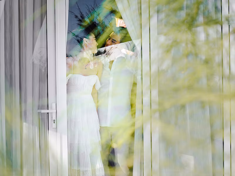 Khánh Vân và Vĩnh Thụy diện trang phục đồng điệu.