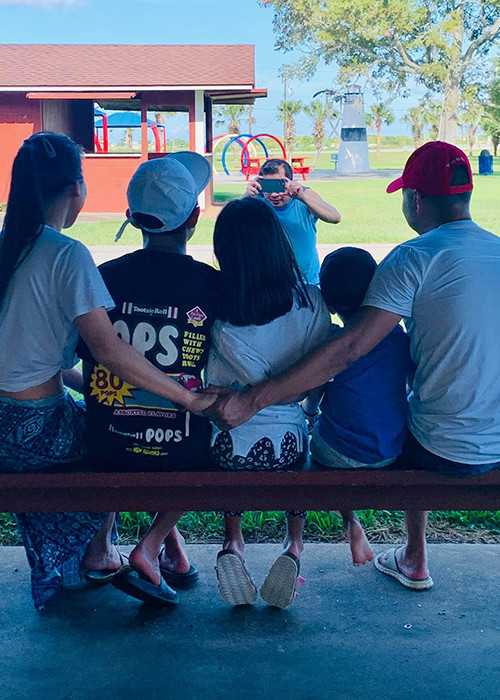 Bên nhau nhiều năm, tình cảm vợ chồng Hồng Ngọc vẫn son sắt.