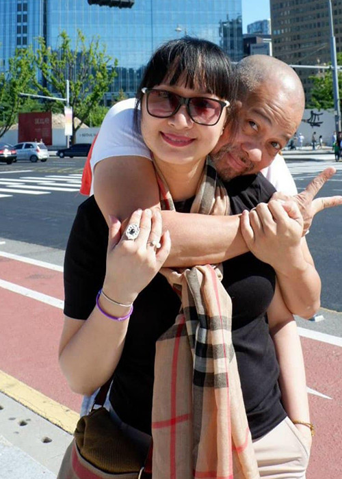 Anh cũng tâm sự, hồi mới lấy nhau, trong vòng 5 năm đầu, vợ chồng có những lúc cơm không lành canh không ngọt. Thế nhưng, cuối cùng mọi chuyện cũng qua đi.