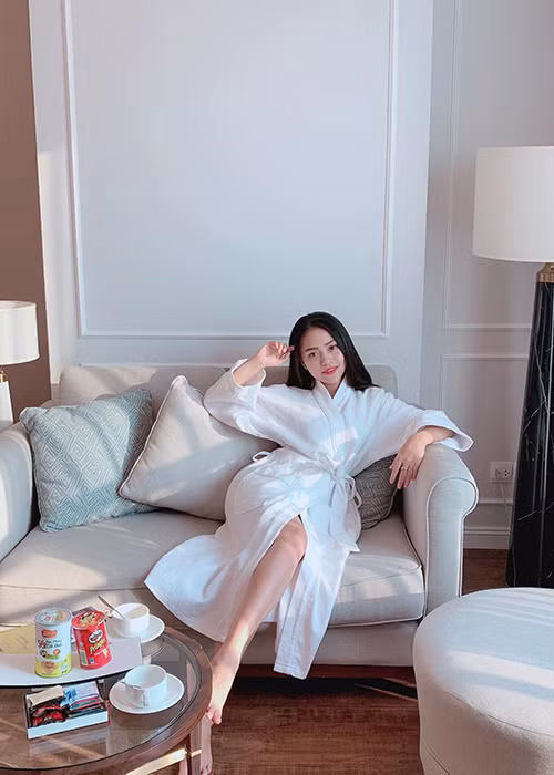 Bà xã của Trung Ruồi sinh con gái đầu lòng vào năm 2020.