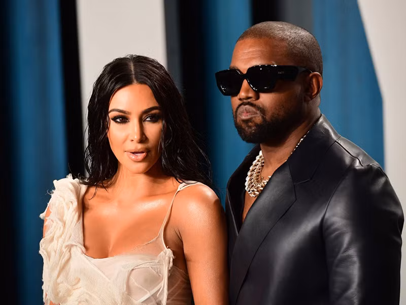 Loat on ao cua Kim Kardashian - Kanye West truoc nghi van ly hon