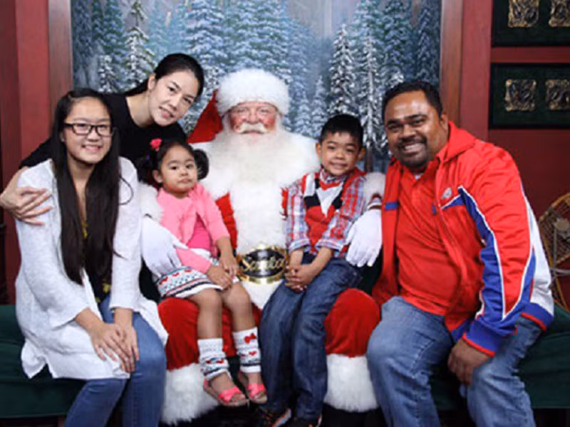 Hai con riêng của Thu Phương sắp đến tuổi ra ở riêng vì vậy cô và Dũng Taylor tập trung lo cho các con xong mới nghĩ đến đám cưới.