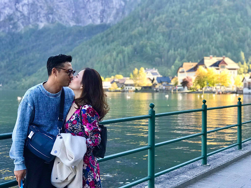 Nữ MC từng gửi lời cảm ơn ông xã cùng cô đi khắp mọi nơi cả hai mơ ước, dẫu sướng vui hay đau khổ cũng không từ bỏ cô.