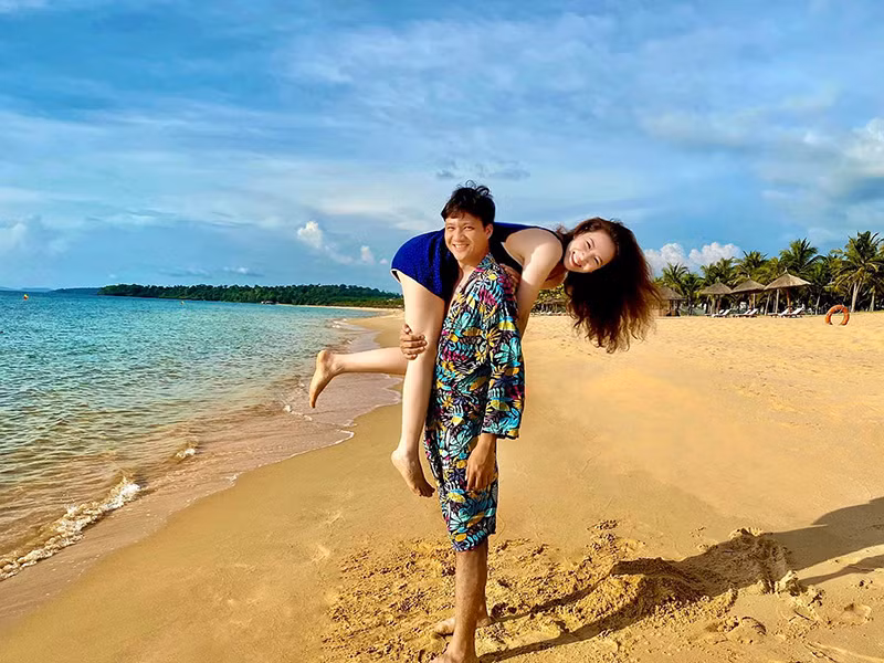 Không ít người tò mò bí quyết giữ lửa hôn nhân của Đan Lê.