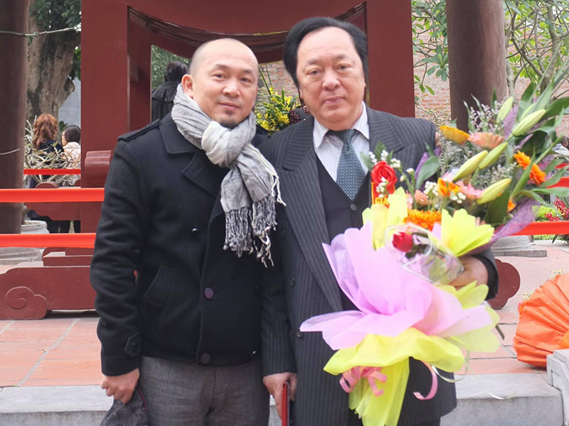 7 năm cuối đời, nghệ sĩ Thanh Nga bị bệnh ung thư. Bà giữ tinh thần lạc quan, chưa bao giờ kêu ca về bệnh tình của mình. Trong khi đó, nghệ sĩ Trung Kiên vừa làm việc vừa chăm vợ cùng cháu nội.