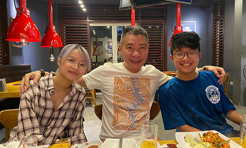 Bat cuoi loi chuc mung dam cuoi cua con trai nghe si Cong Ly-Hinh-2