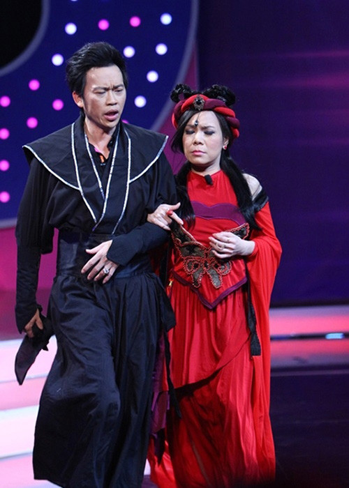 Việt Hương và Hoài Linh còn là cặp bài trùng trên sân khấu và màn ảnh cũng như trong gameshow. Ảnh: Đẹp