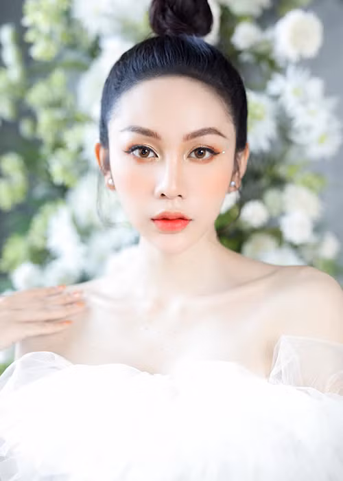 Lương Mỹ Kỳ được nhiều người đặt kỳ vọng giành vương miện Đại sứ hoàn mỹ 2020 ngay từ khi cuộc thi khởi động.