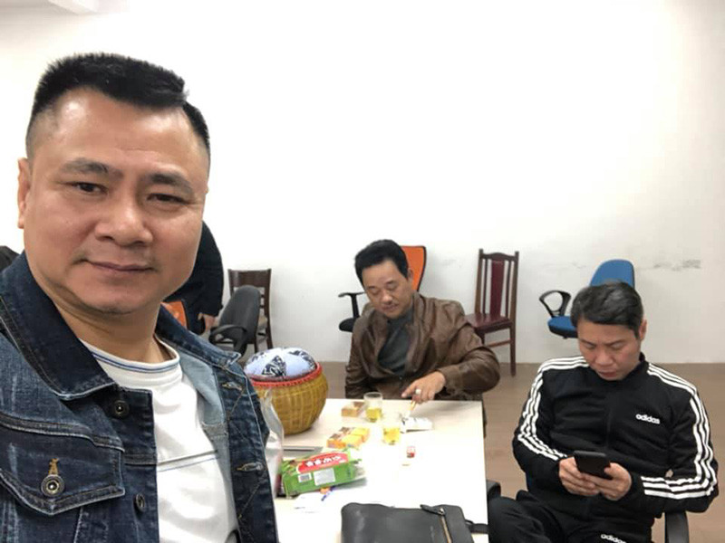 Chuyện ăn ngủ nghỉ của dàn nghệ sĩ nhận được sự chú ý của nhiều khán giả.