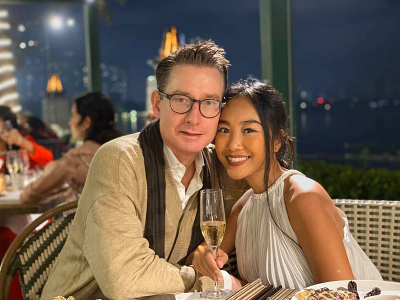 Doanh nhân Johan chia sẻ trên Vietnamnet, trong cuộc sống, anh và vợ vẫn đôi lúc bất hòa. Lúc đó, cả hai sẽ giữ im lặng một thời gian sau đó mới ngồi xuống nói chuyện.