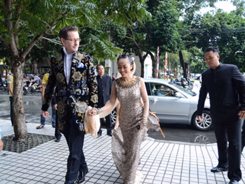 Đám cưới của giọng ca “Socola” diễn ra vào năm 2012. Hai năm sau, vợ chồng nữ ca sĩ chào đón cô con gái đầu lòng chào đời. Ảnh: Infonet