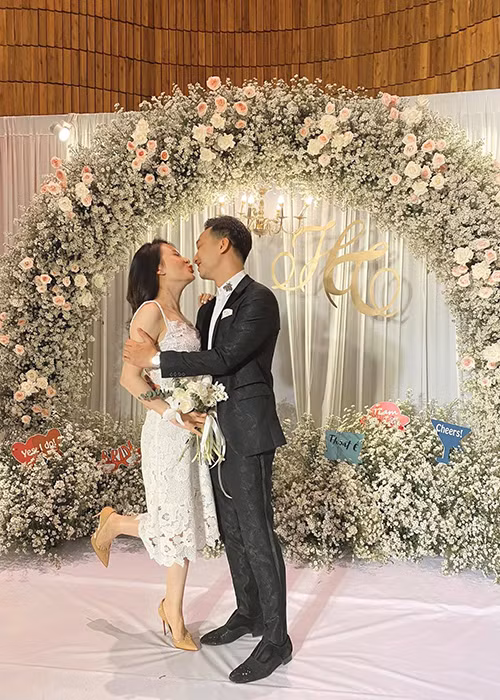 Thành Trung chia sẻ trên Phụ nữ Việt Nam, vợ chồng anh đồng lòng thương nhau nên dù có khó khăn, vất vả, cả hai vẫn luôn động viên nhau.