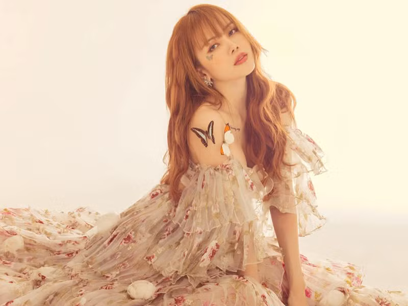 Thiều Bảo Trâm không nhắc đến chuyện hẹn hò khi trả lời phỏng vấn báo chí. Cô bày tỏ mong muốn khán giả chú ý về hoạt động nghệ thuật hơn là đời tư.