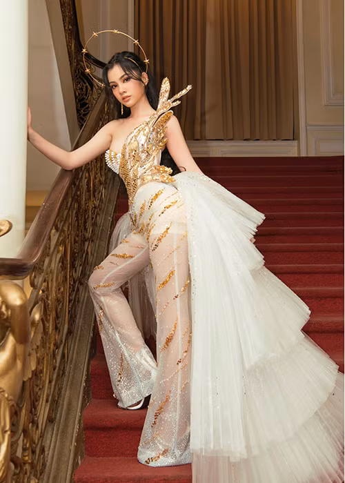 Cát sê của Cẩm Đan tăng 15 lần so với thời tên tuổi chưa hot.