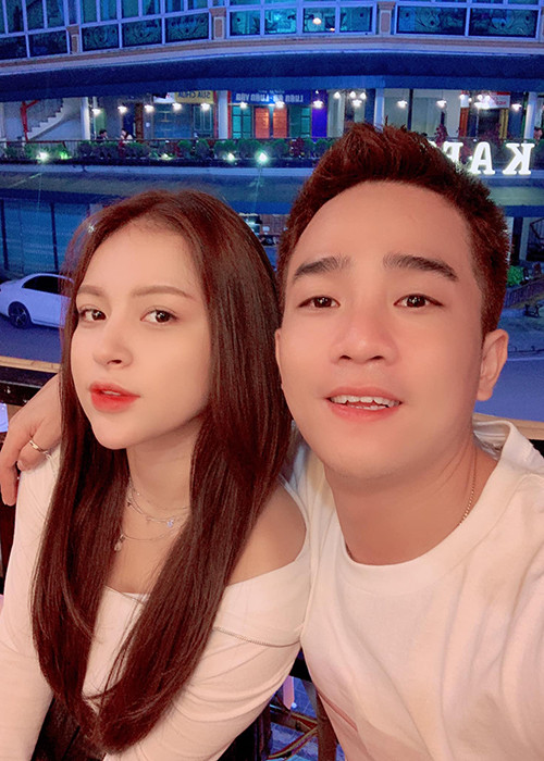 5 năm trước, Đỗ Duy Nam kết hôn với nữ diễn viên kém anh 5 tuổi tên Ngọc Anh.